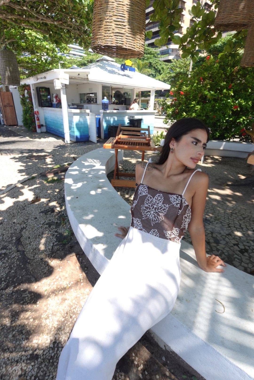 Vestido Longo em Linho e Algodão Bordado